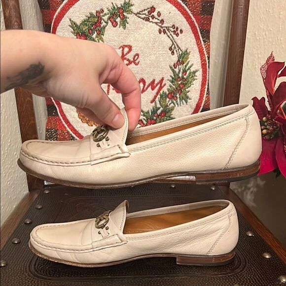 Vintage Salvatore Ferragamo 4A Narrow Beige Women's Loafers - Picture 7 of 12